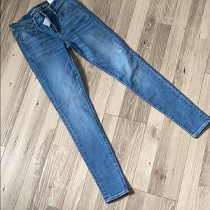 Never Worn American Eagle Jeans